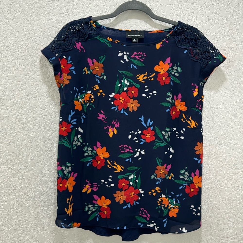 Fortune & Ivy Ladies Floral Top Shirt Sleeve Size M